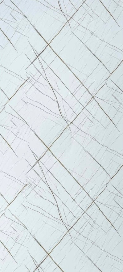 Biely flexy panel s výrazným geometrickým žilkovaním 